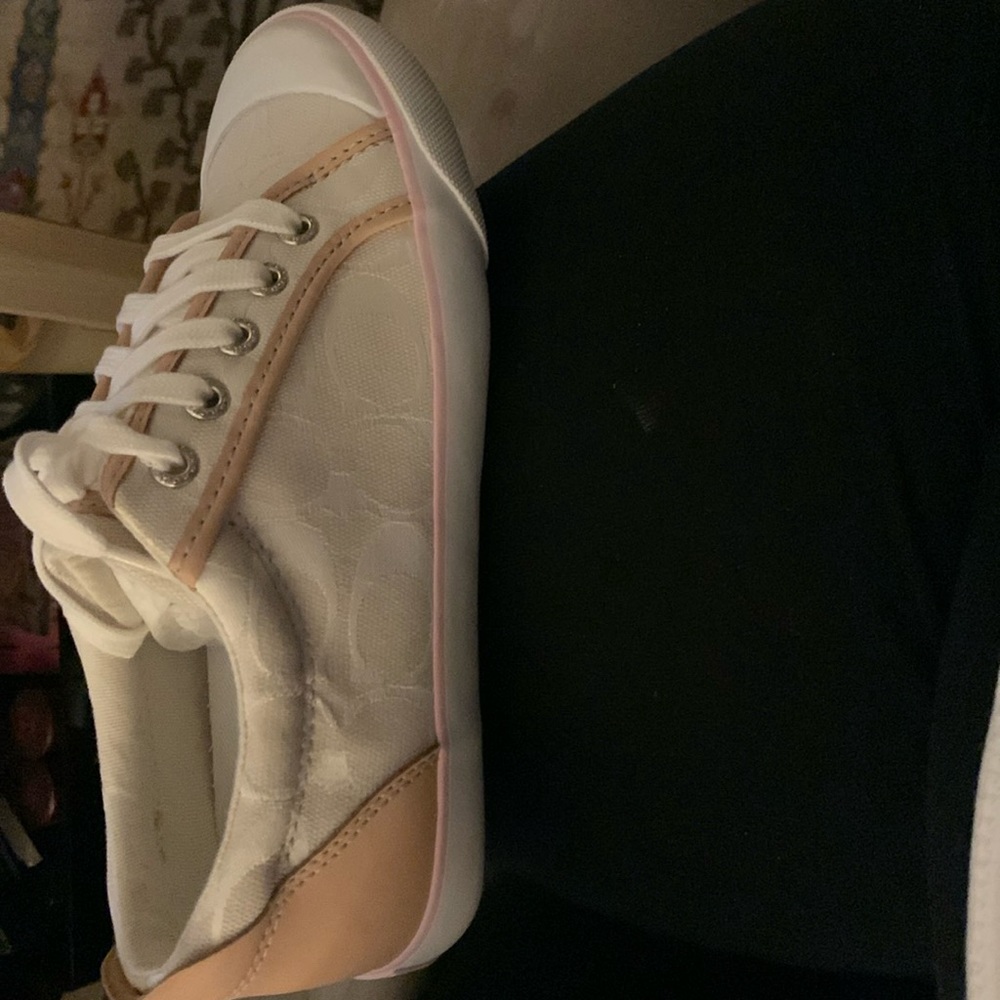 Brand new never worn coach shoes